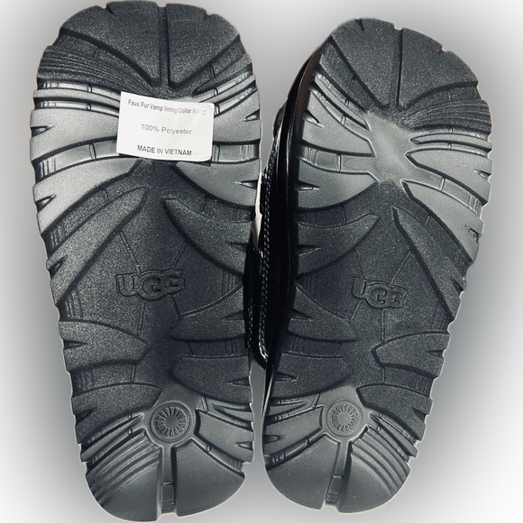 NWOB Ugg SZ 7 black/white Hi Shine Spaceslider. SEE MANUFACTURER’S DESCRIPTION - Picture 6 of 11